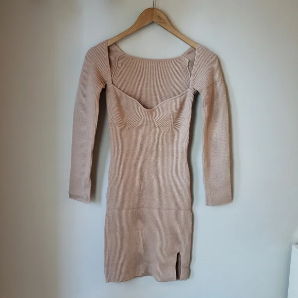 Sweetheart Neck Long Sleeve Knit Sweater Dress - Picture 7 of 9